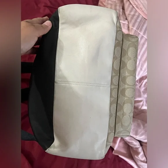 Coach Beige and White Backpack - Picture 10 of 11